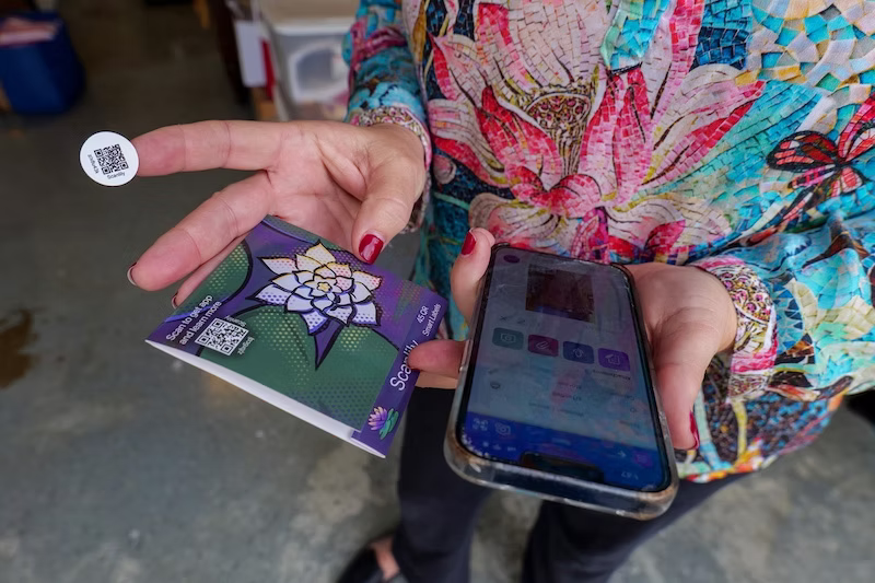 The Scanlily app and a label