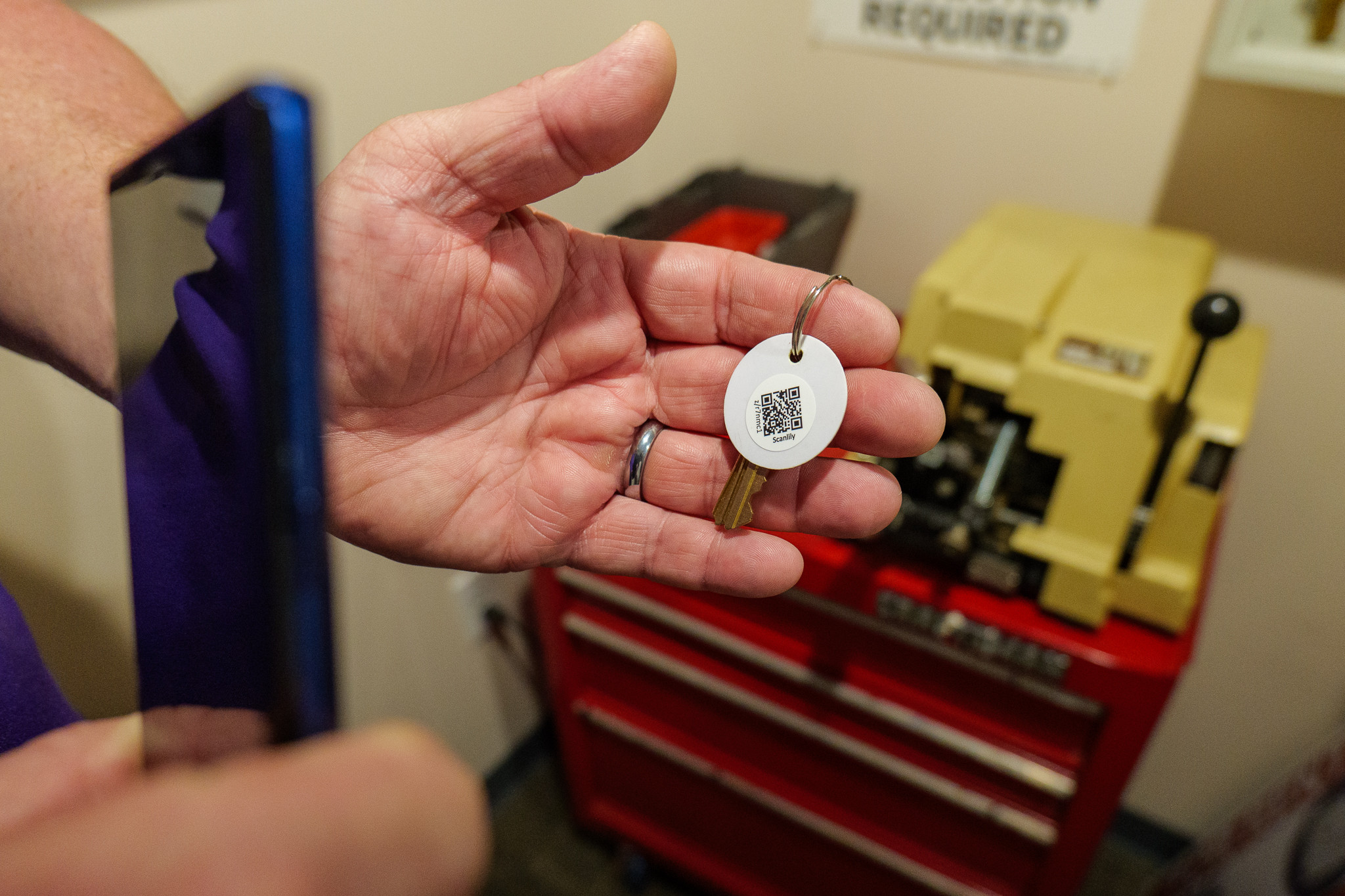 How a Property Manager Tracks Keys and Equipment with Scanlily